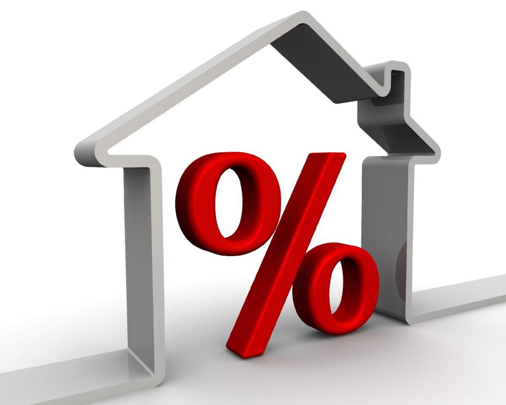 Власти продлили до 2030 года семейную ипотеку по ставке 6% на покупку квартиры в новостройке или строительство индивидуального жилого дома.